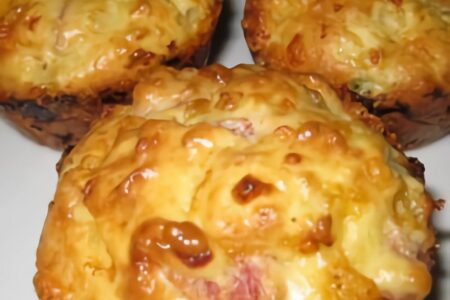 Sonkás-kukoricás muffin